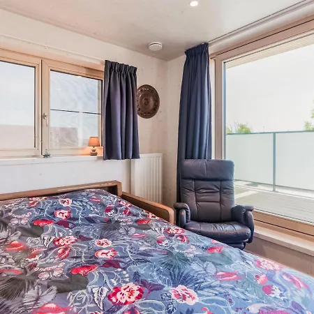 Elegant Holiday In Near The Beach Feriehus Middelkerke